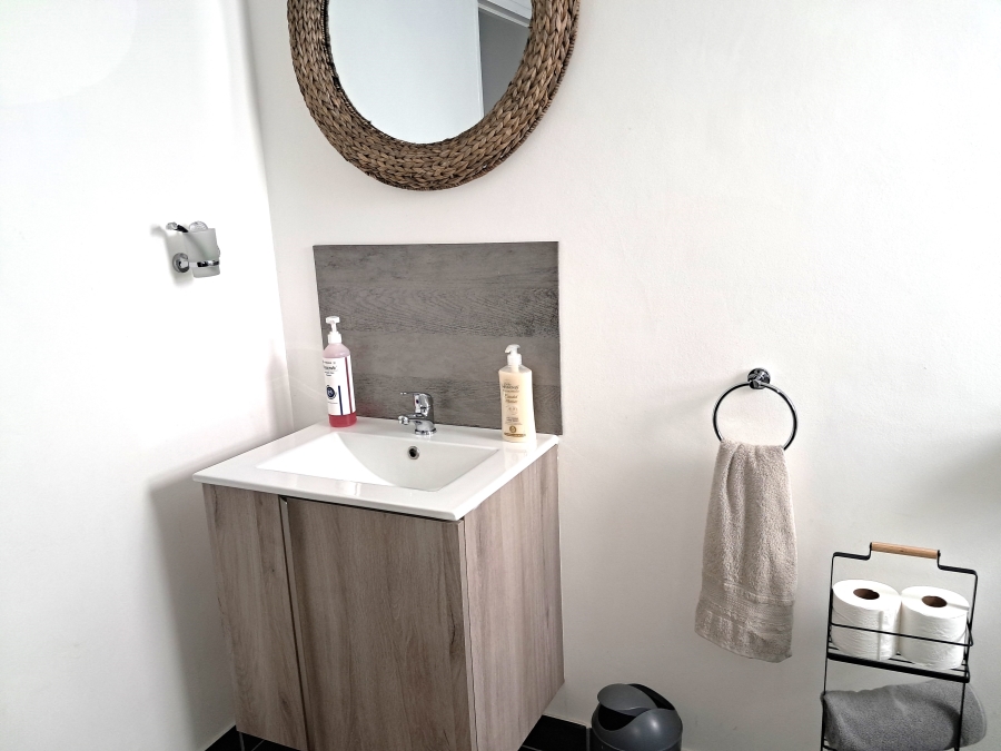 To Let 3 Bedroom Property for Rent in Shelley Point Western Cape